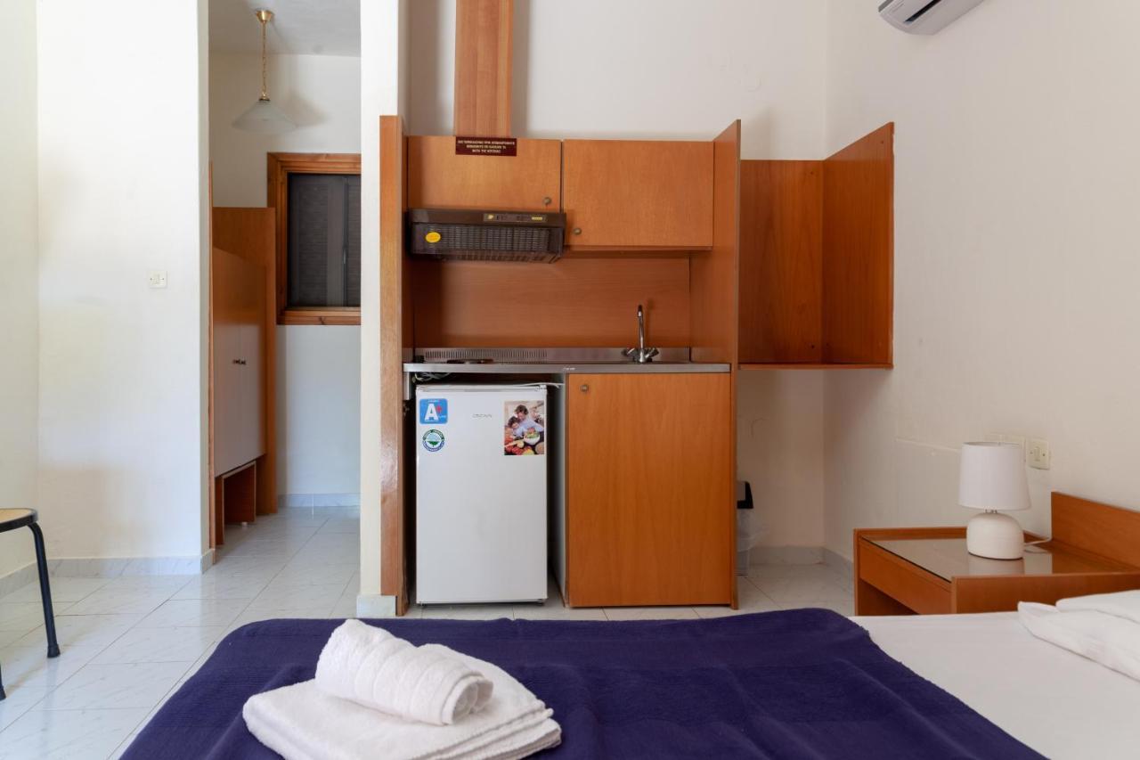Athina Apartments Palaiopoli  ภายนอก รูปภาพ